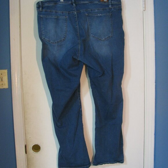 YMI Denim Jeans Plus Size 22S 22 Short Straight Leg Blue Jean SALE - Picture 5 of 7